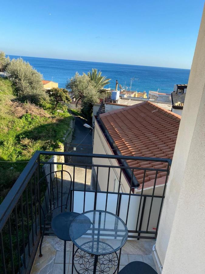 גיארדיני נאקסוס Nick & Santo'S Holiday Homes B&B מראה חיצוני תמונה