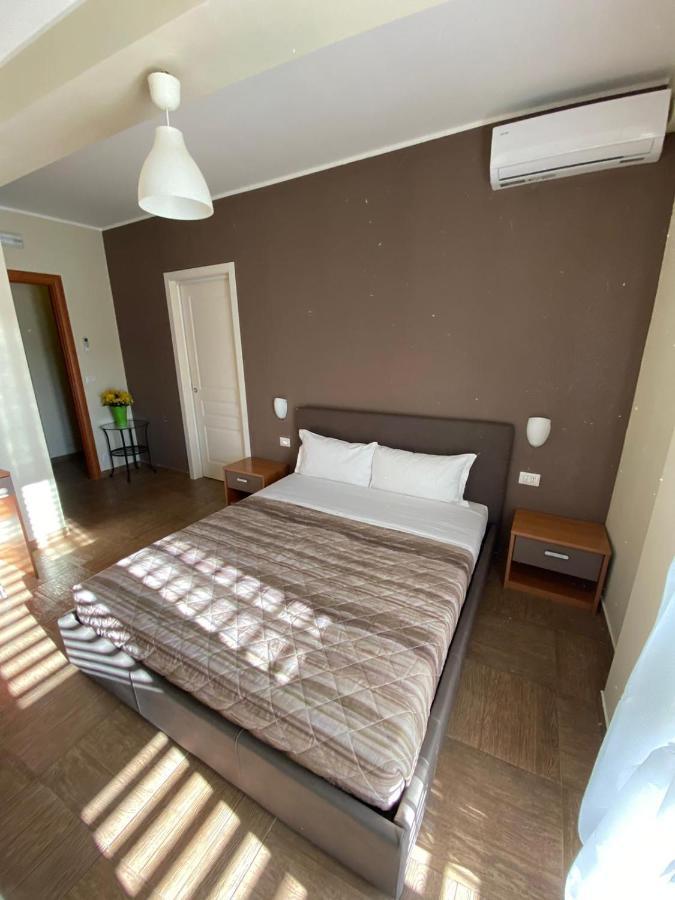 גיארדיני נאקסוס Nick & Santo'S Holiday Homes B&B מראה חיצוני תמונה